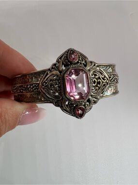 Stunning SARDA Sterling silver cuff bracelet with purple pink crystals